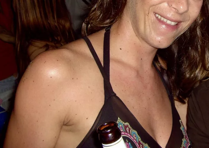 Who wants to jerk off with me on hot no nudes of my natural freckled wife (42) via live webcam? DM only with second screen 🔥