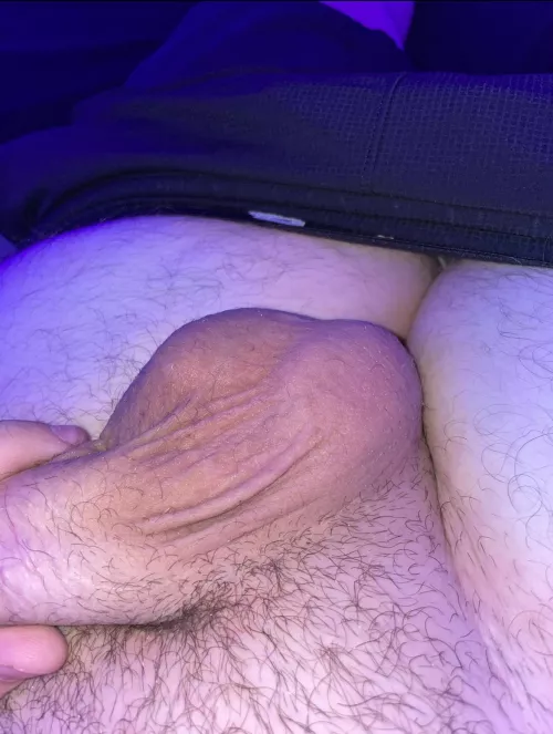 Who wants to lick them? I’ll return the favor👅