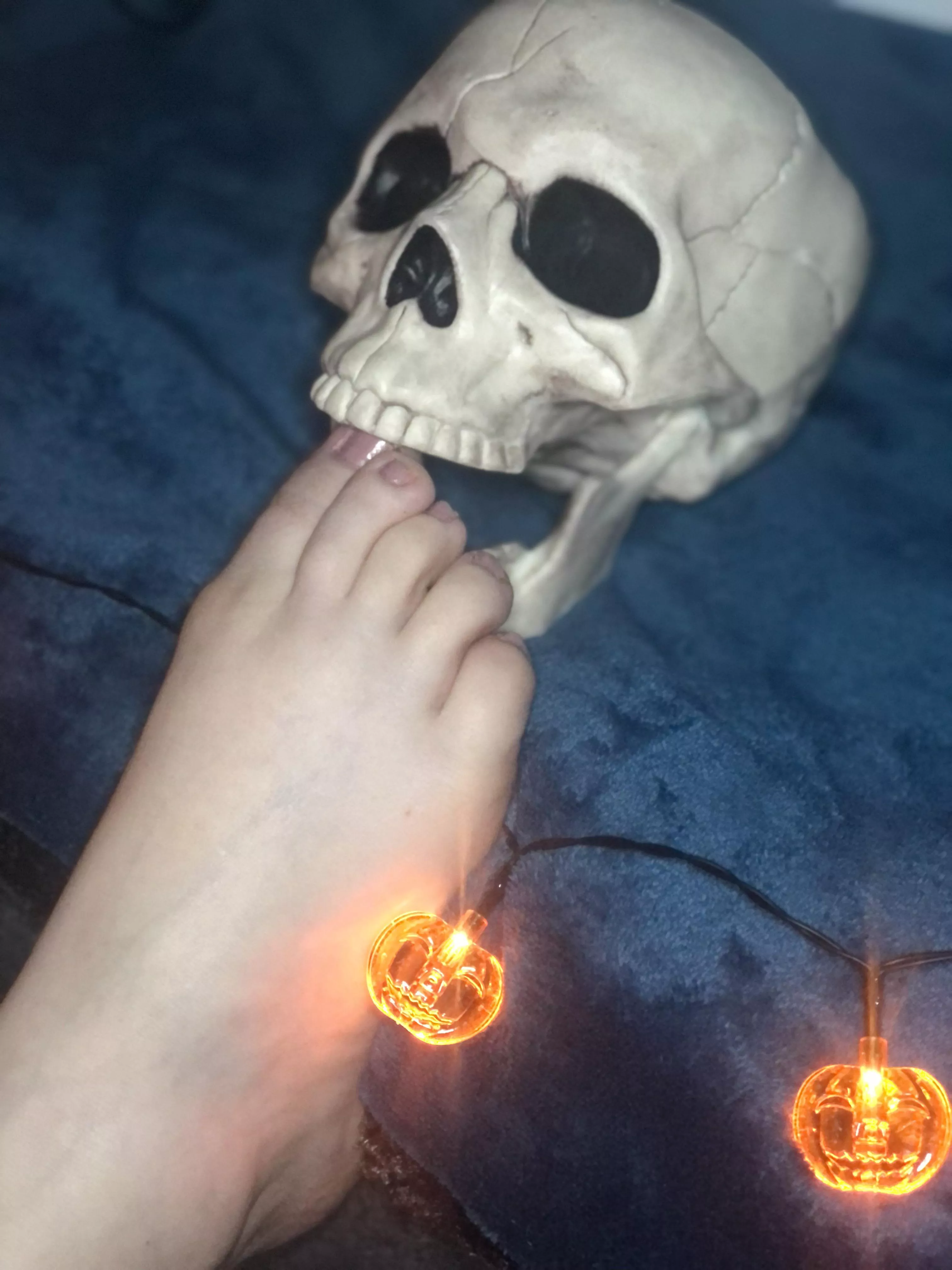 Who wants to replace my skull? Who wants to replace my skull?