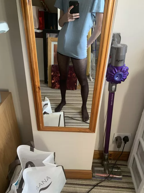 Who wants to ride my 8 inch dick?