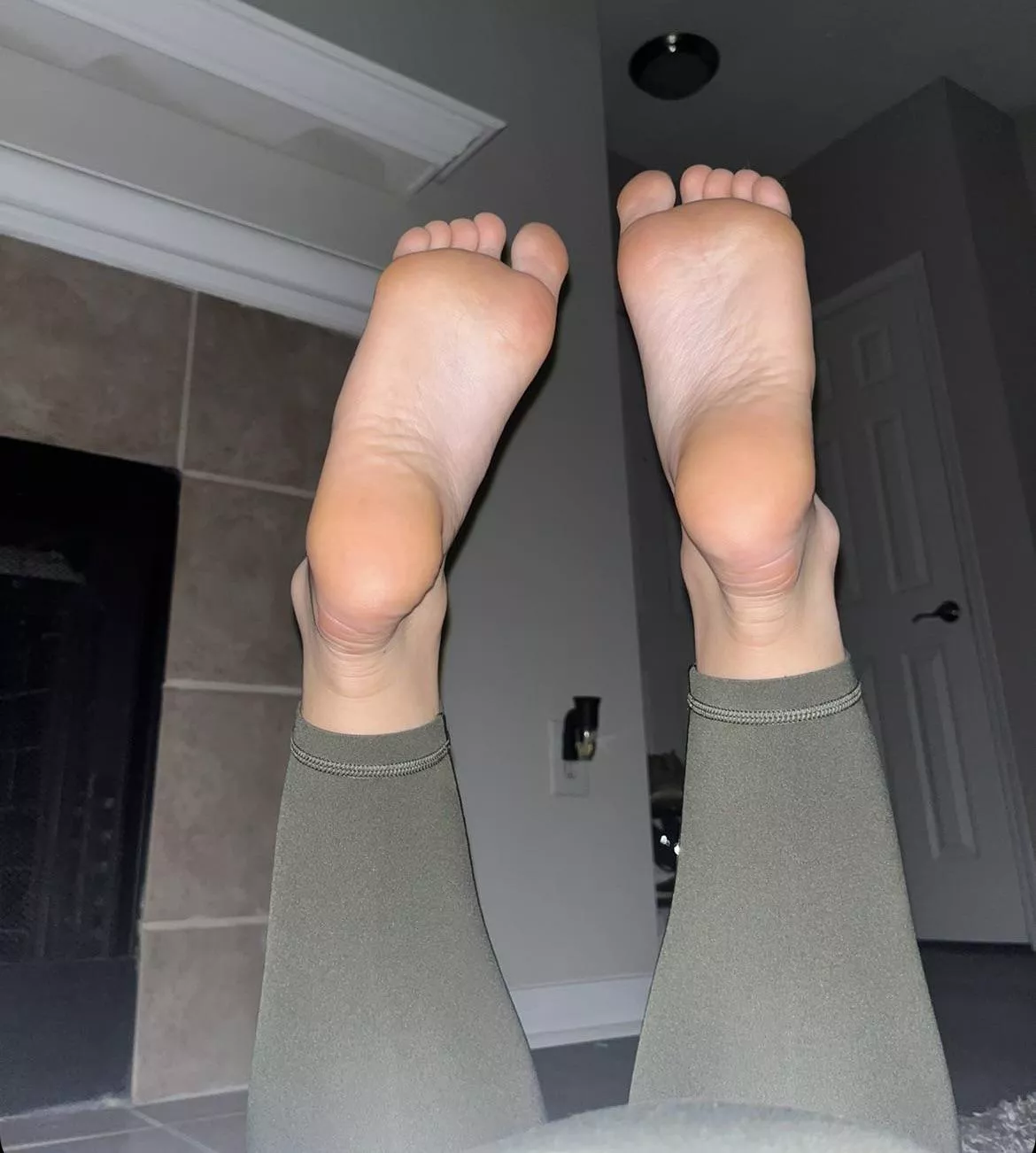 Who wants to rub my feet