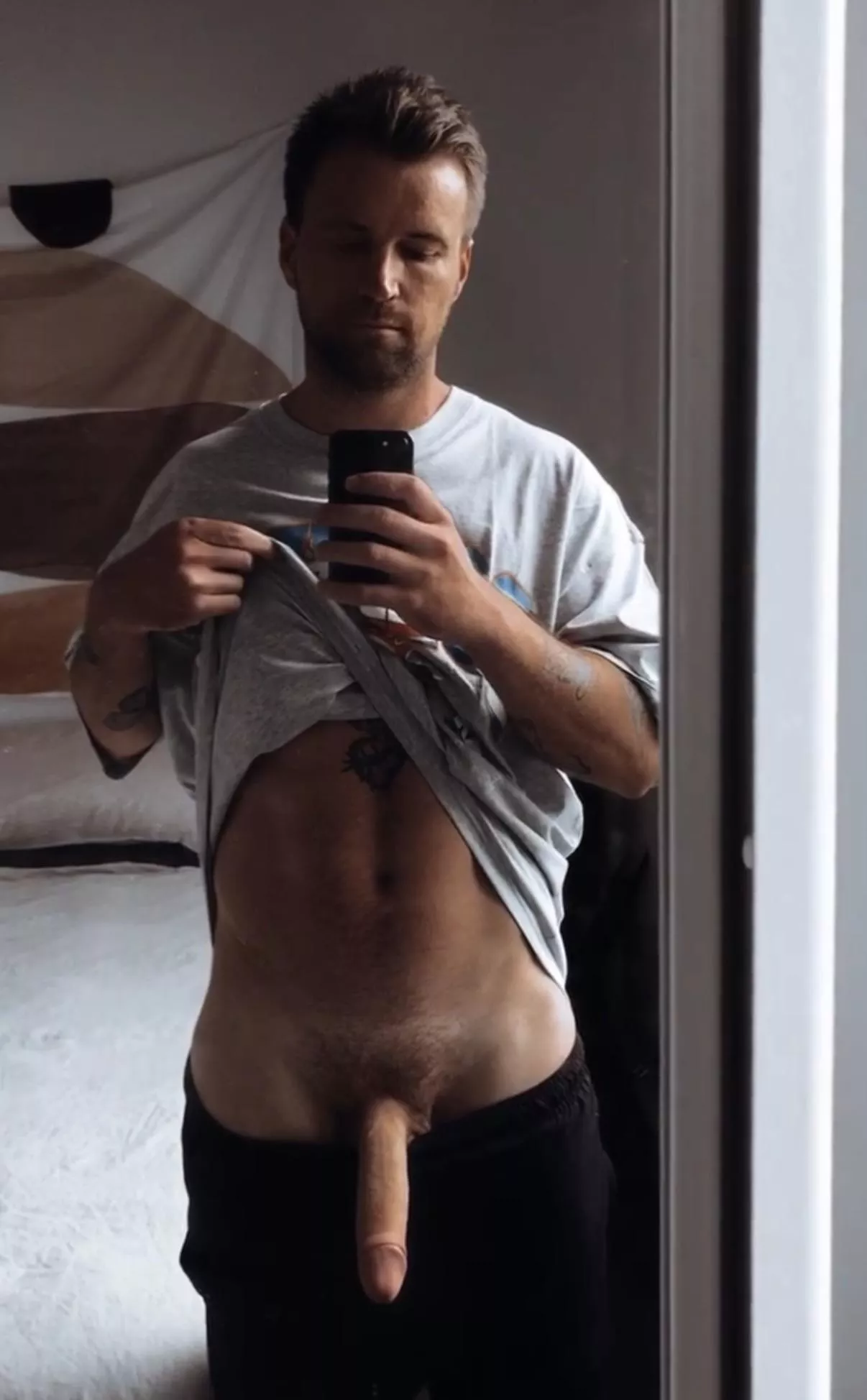 Who wants to suck me till I’m hard? Who wants to suck me till I’m hard?