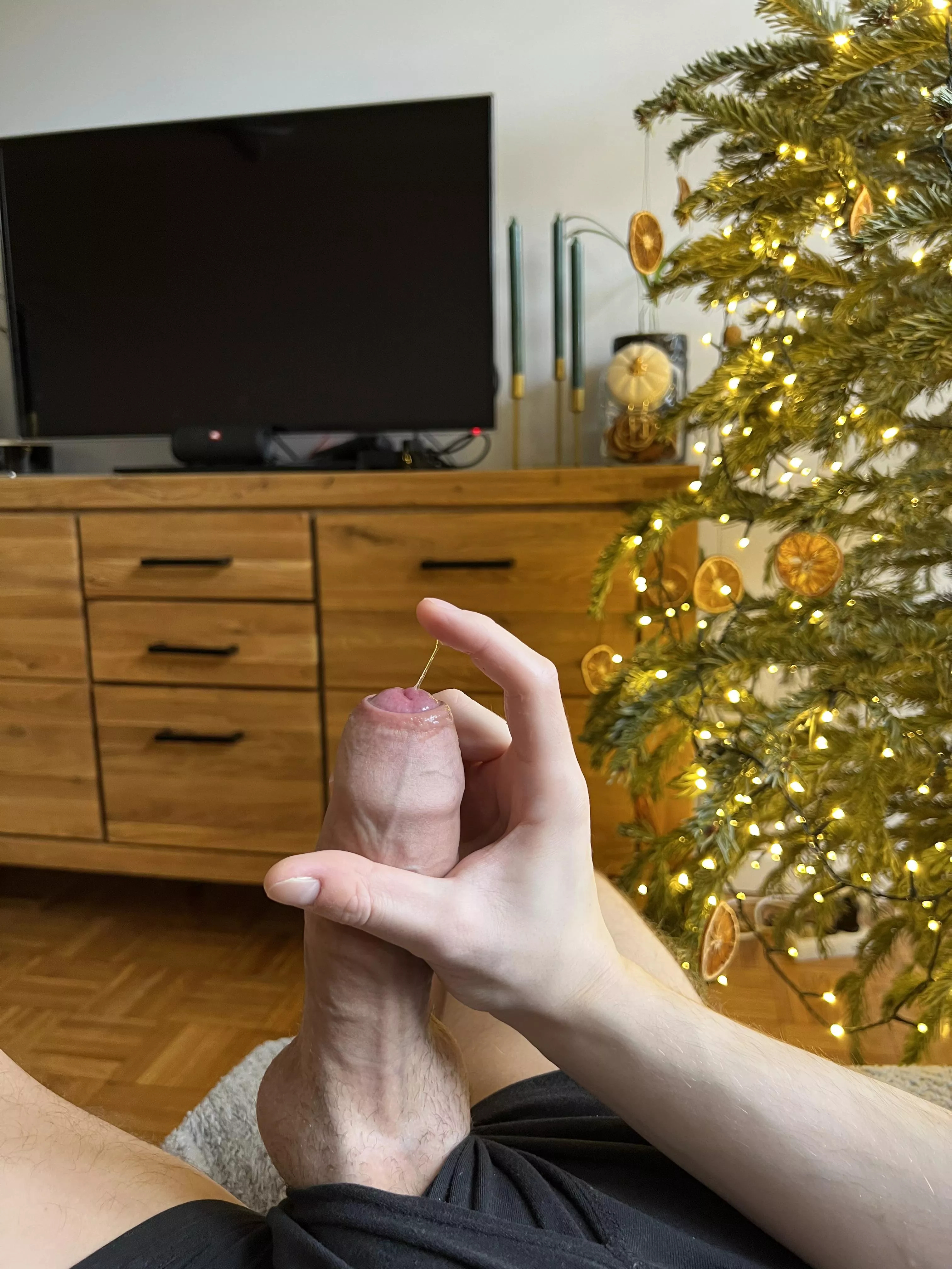 Who wants to suck my huge dick? 😈