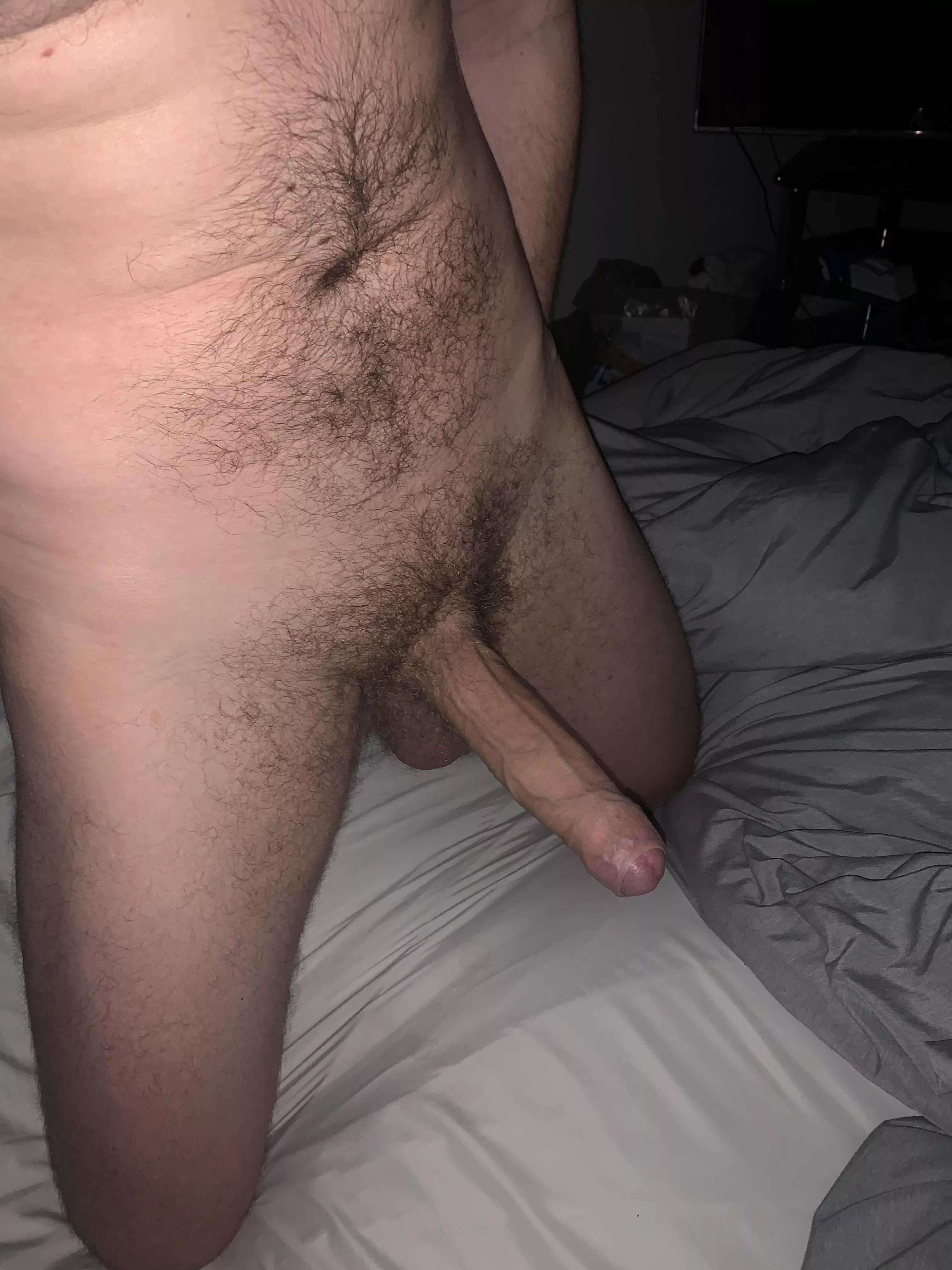 Who wants to suck on my uncut cock 😉