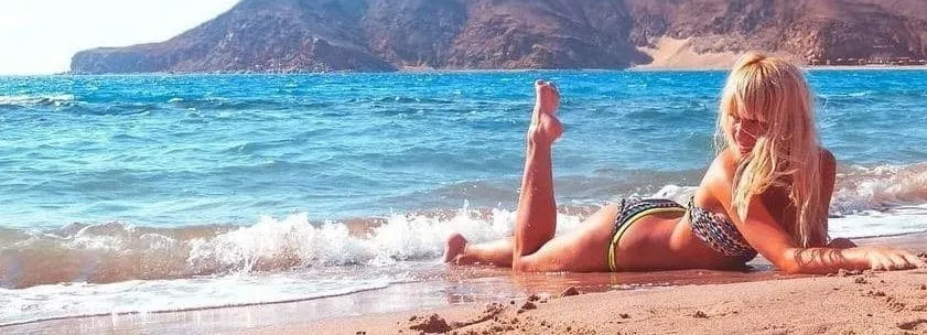 Who wants to take a shower with me? Who wants to take a shower with me?