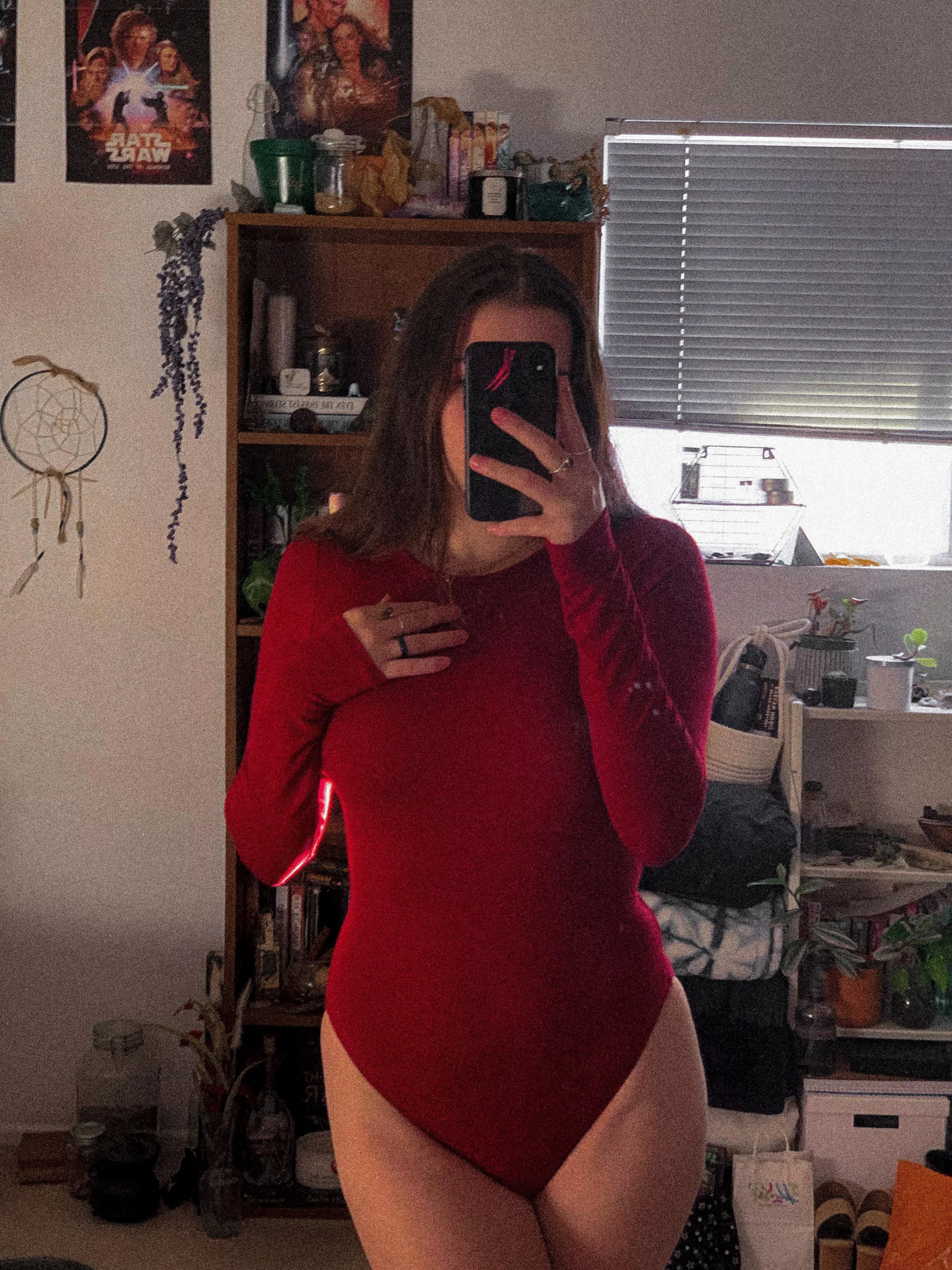 who wants to take it off me 😘