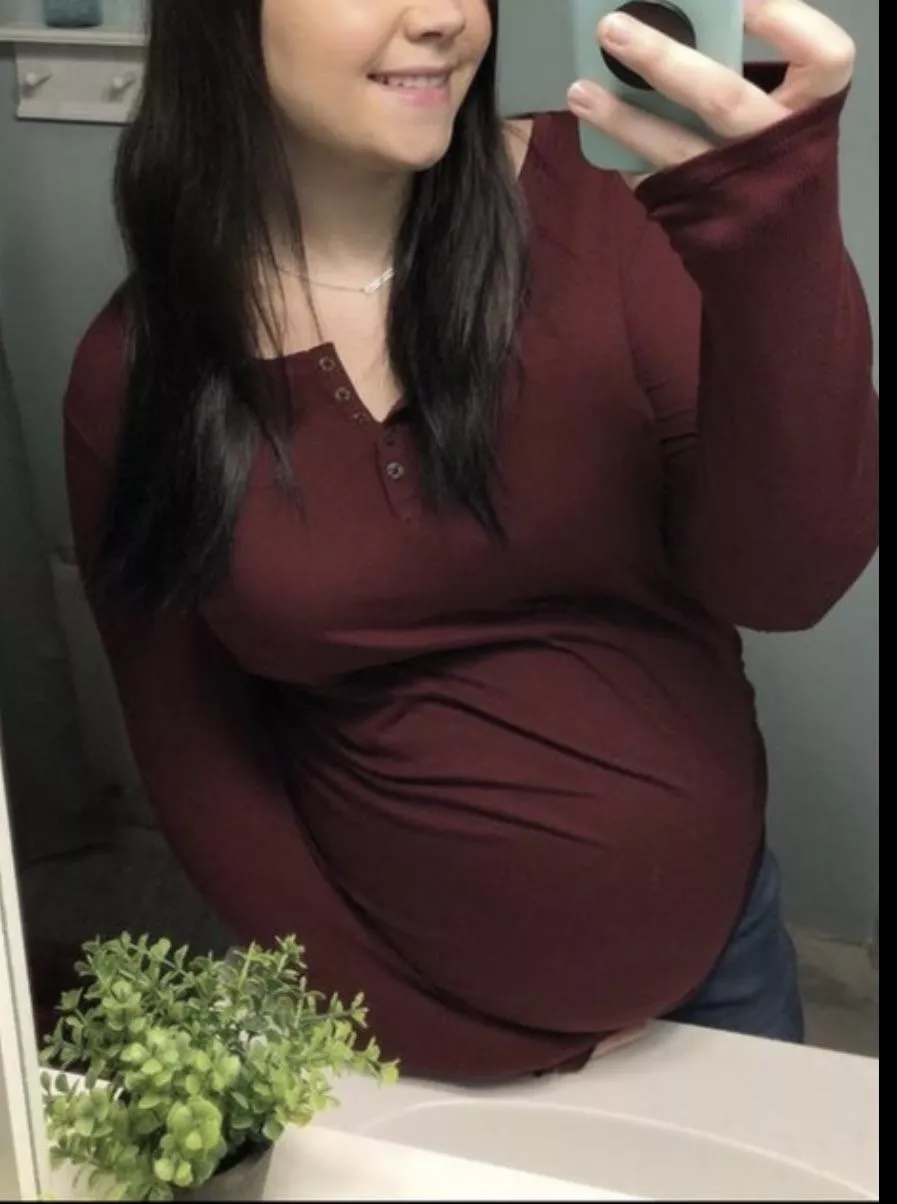 Who wants to tribute my preggo wife.