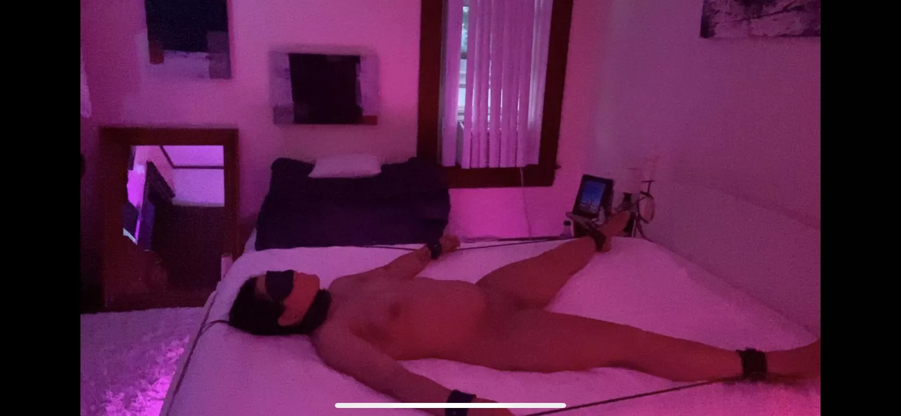 Who wants to use me? Comment or dm me to see more from this video shoot.