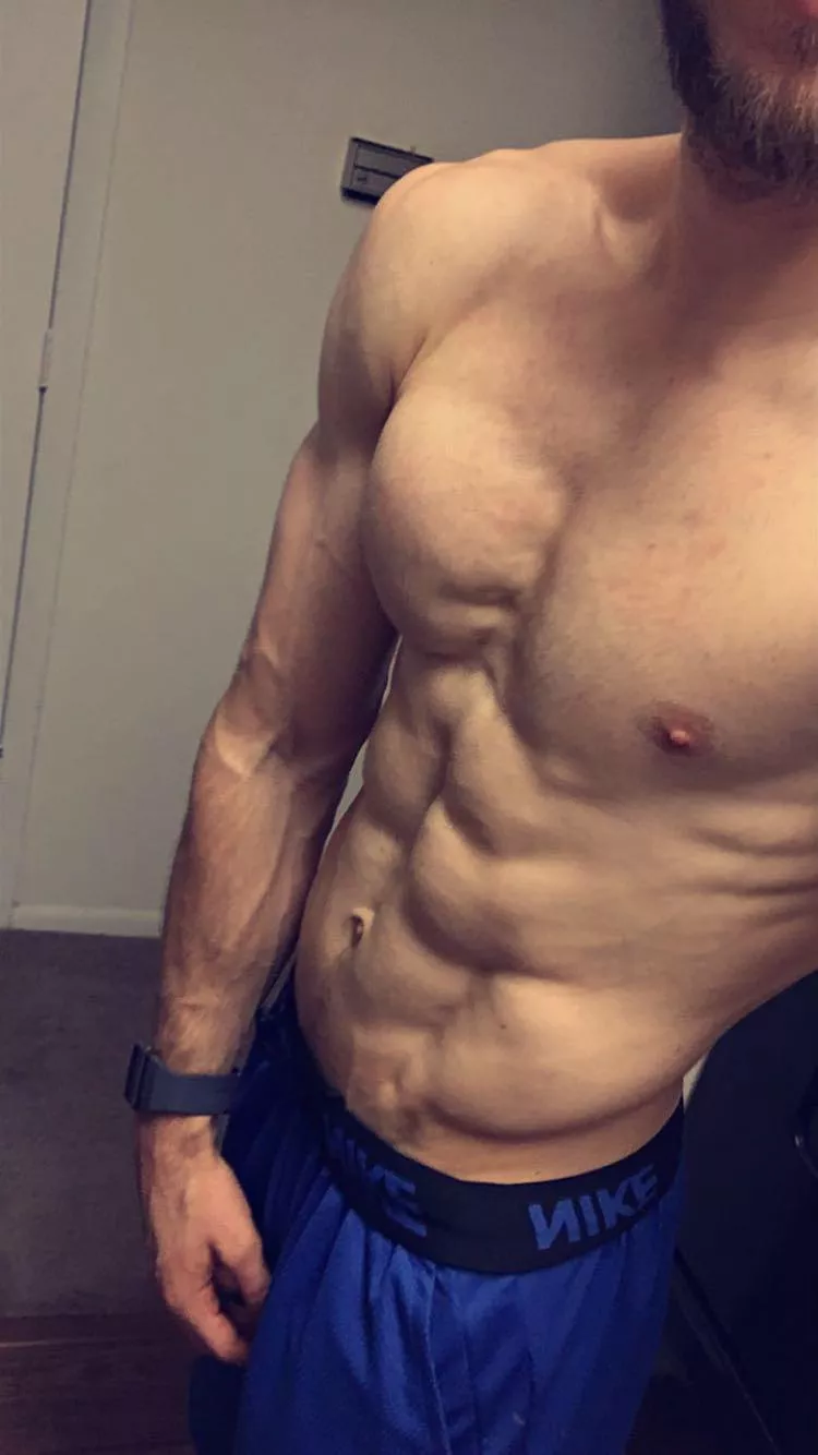 Who wants to workout with (m)e? 😉