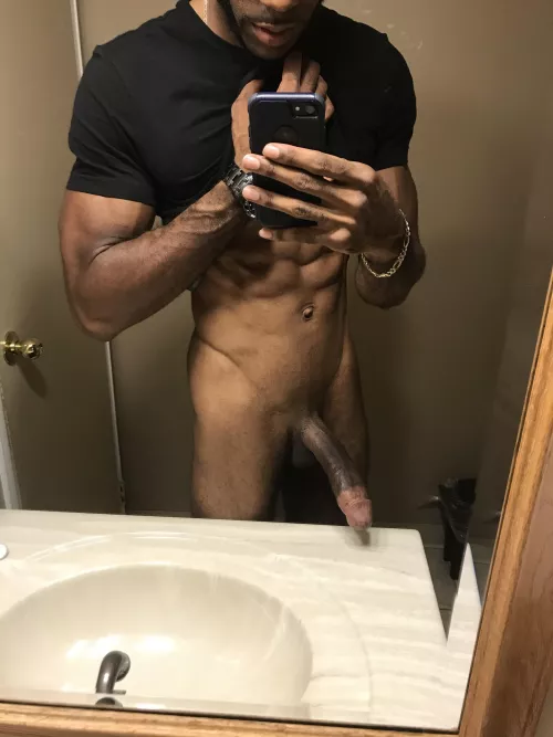 Who wants to worship daddy’s cock?