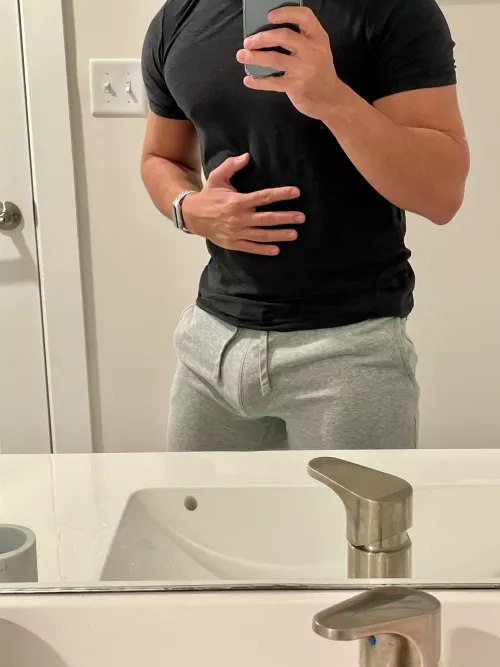 Who would come up to me and rub my bulge in the gym? I dare you.