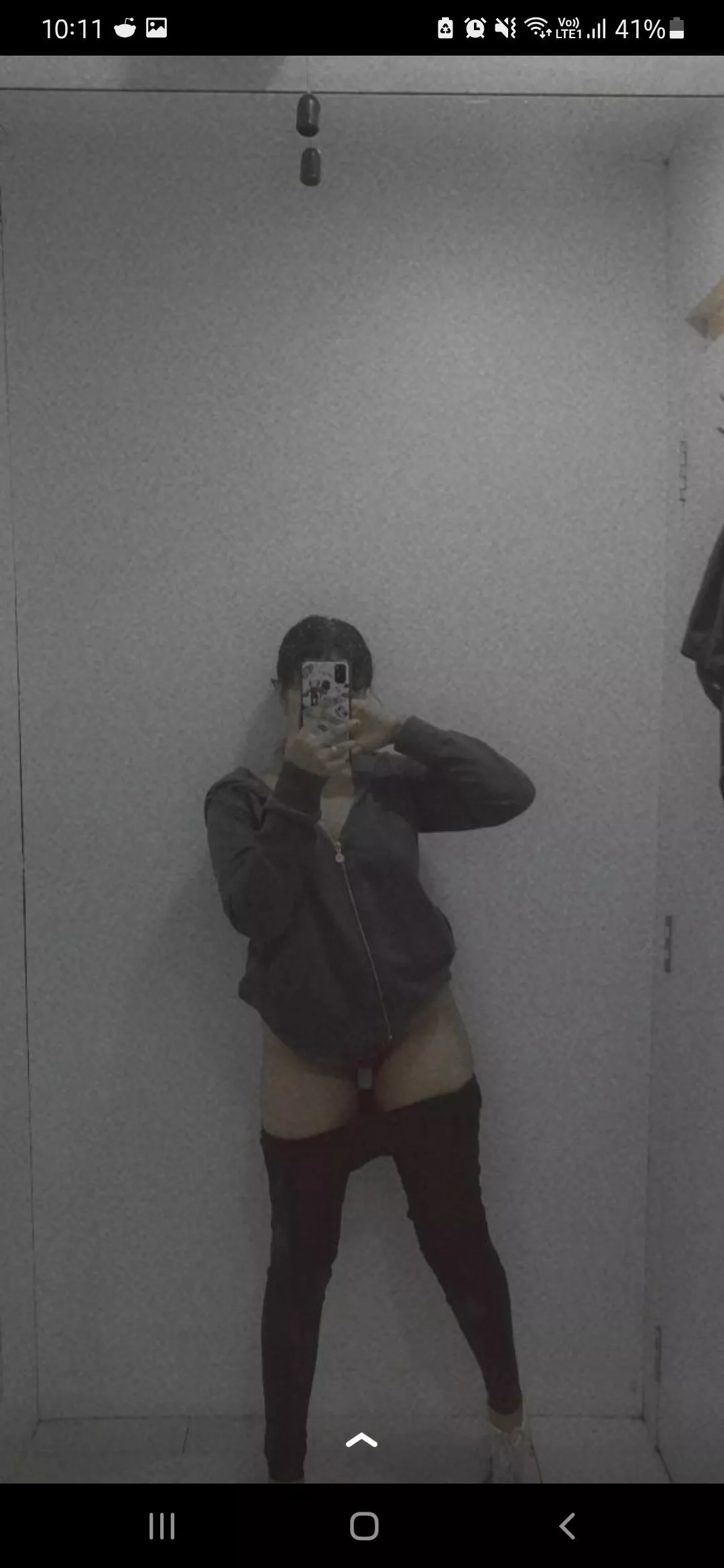 who would like a short mommy dom?