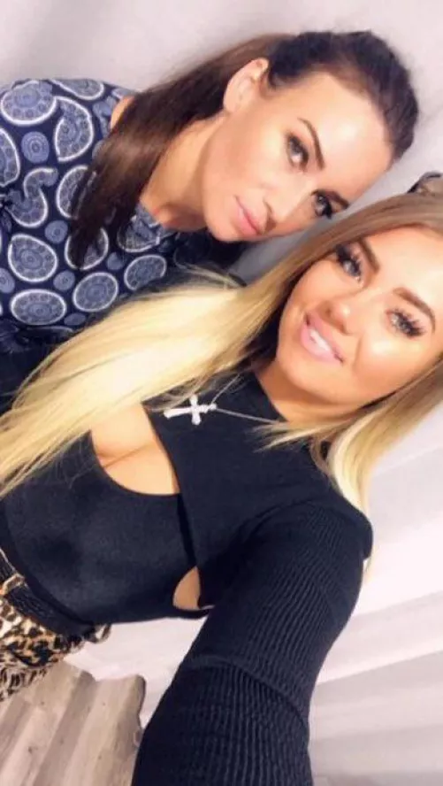 Whom do you kiss and who gets facefucked? (Can be same)