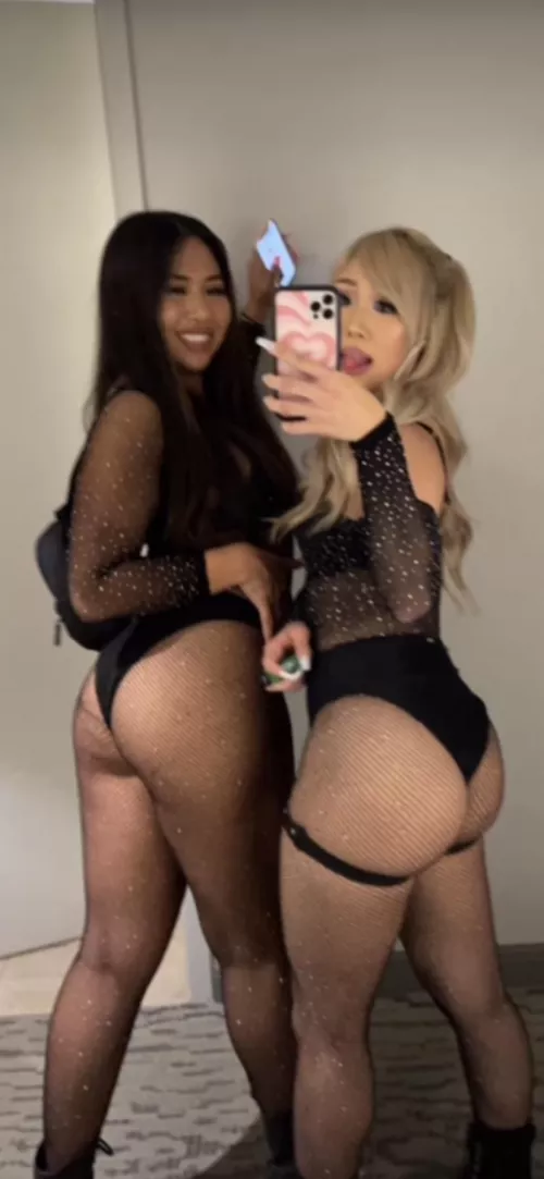 Whos ass are you pounding [2]