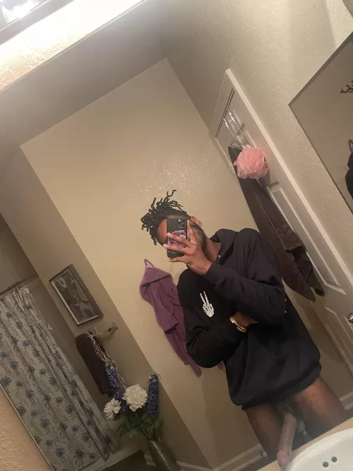 who’s coming thru?? 👀