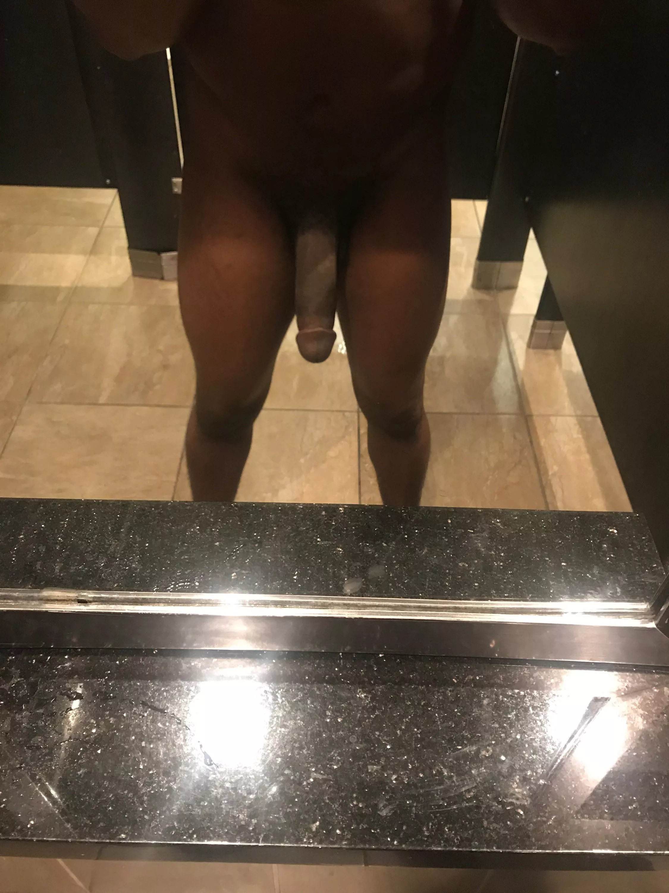 Who’s down to suck me in the gym?