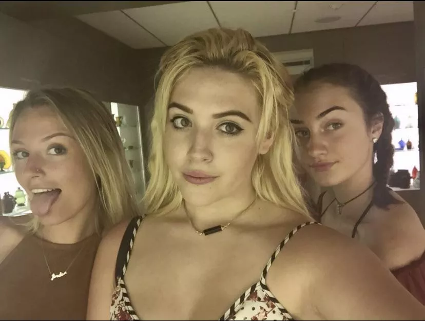 Who’s giving you head? [3]