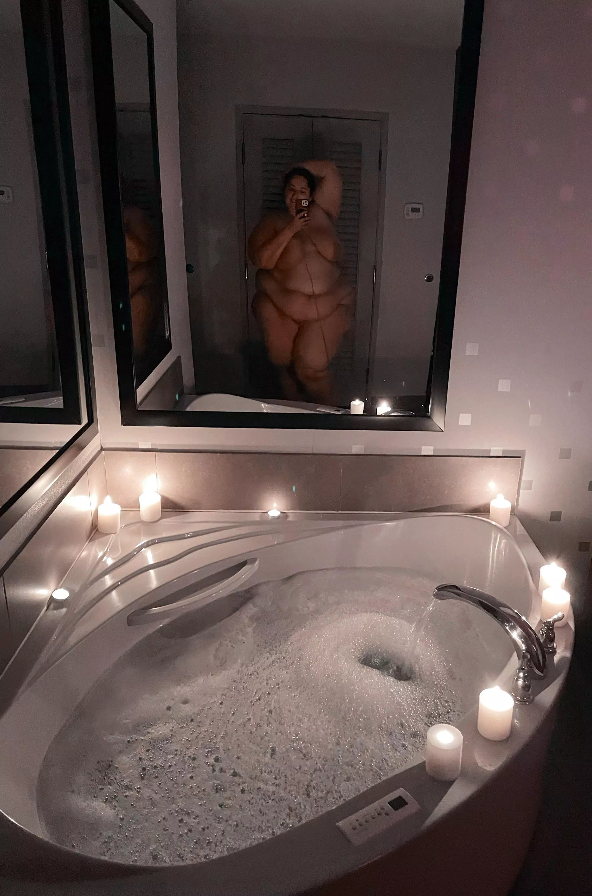 Who’s going to keep me company? 🤍🖤