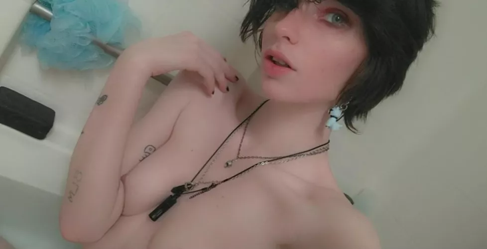 Who's gonna be the fucker who beats me in Mario Kart 7, 3DS version?