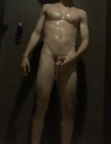 Who’s gonna jerk off with me and is also vaping?