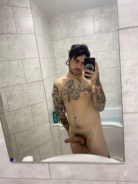 Whoβs gonna join me in the bath