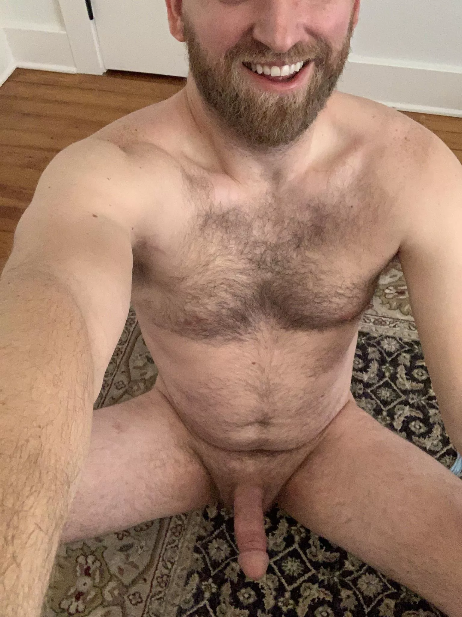 Who's into out of shape guys pushing 40 with decent personalities and ok dicks? Who's into out of shape guys pushing 40 with decent personalities and ok dicks?