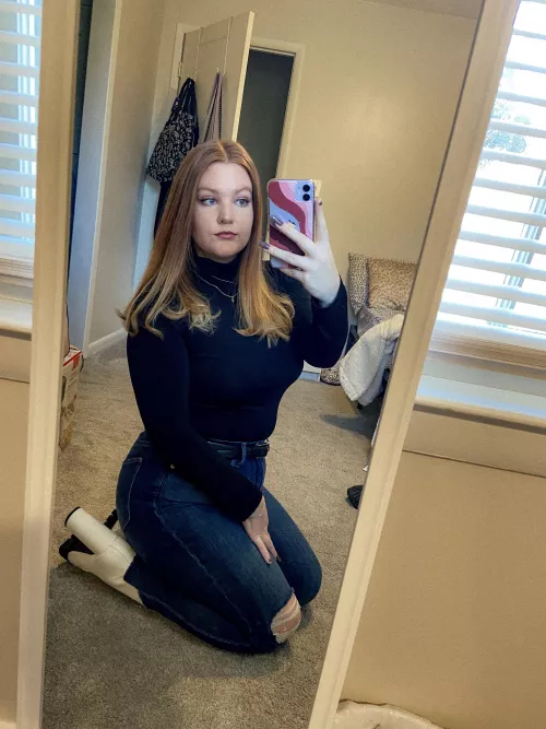 Who’s letting a sweet girl like me, laugh at their useless clits in a session? 🤣 [domme]