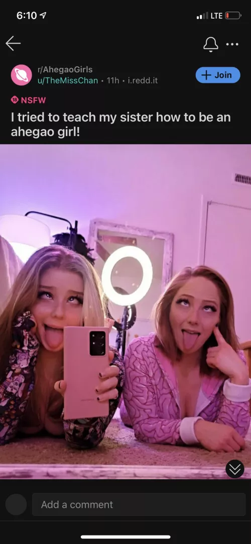 Whoβs mouth would you prefer? Mine or my sisters?