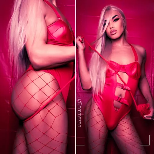 Who's ready to get tied up...? 😈