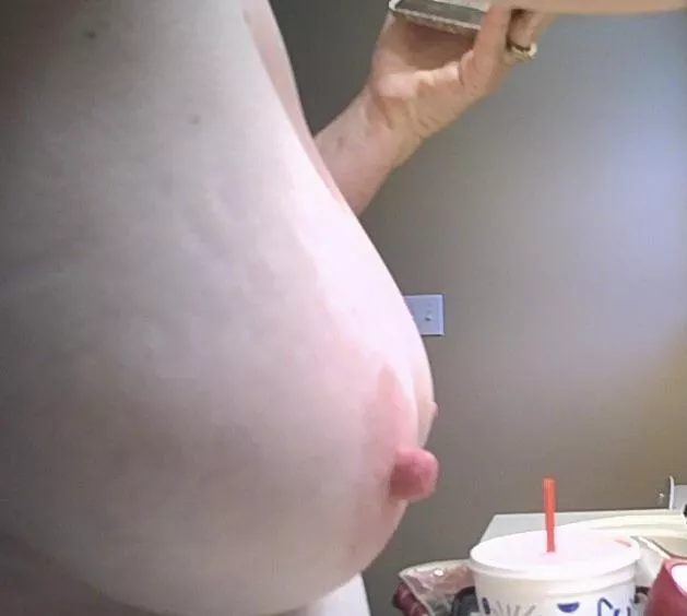 Who’s the wife texting?