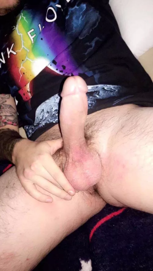 Who’s throat can I rape 😈