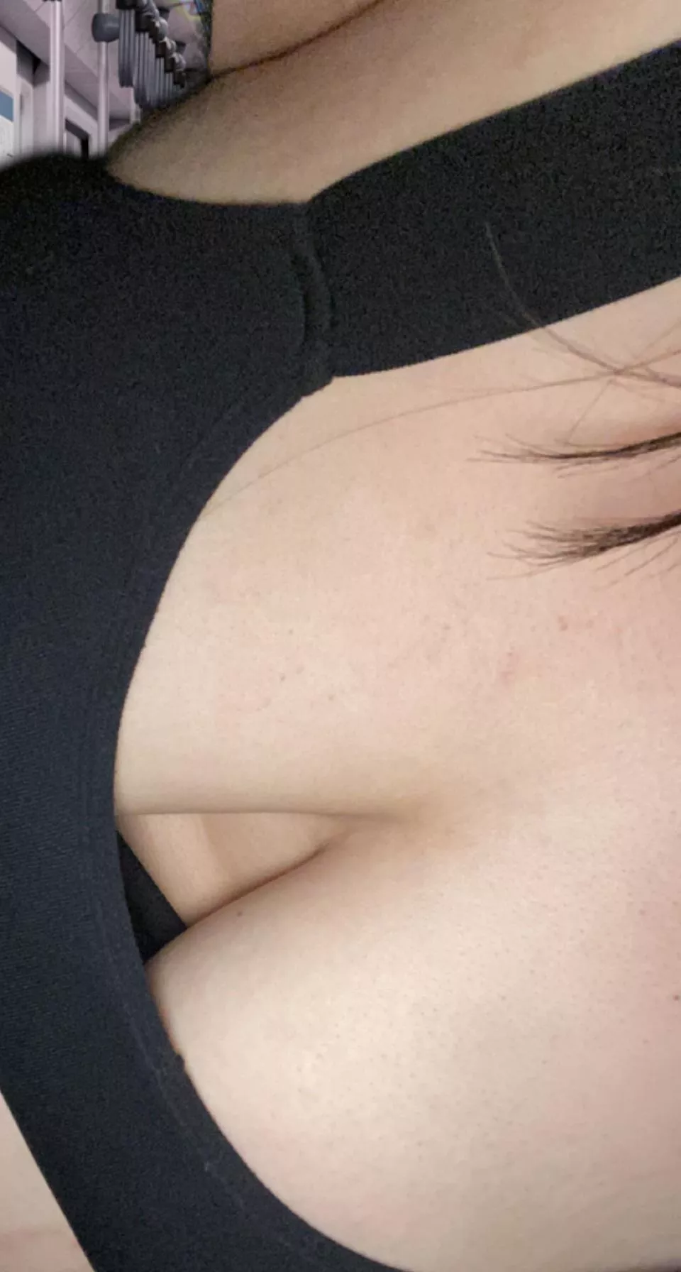 Who’s up still? I’m on my way to an after hours bar 😜