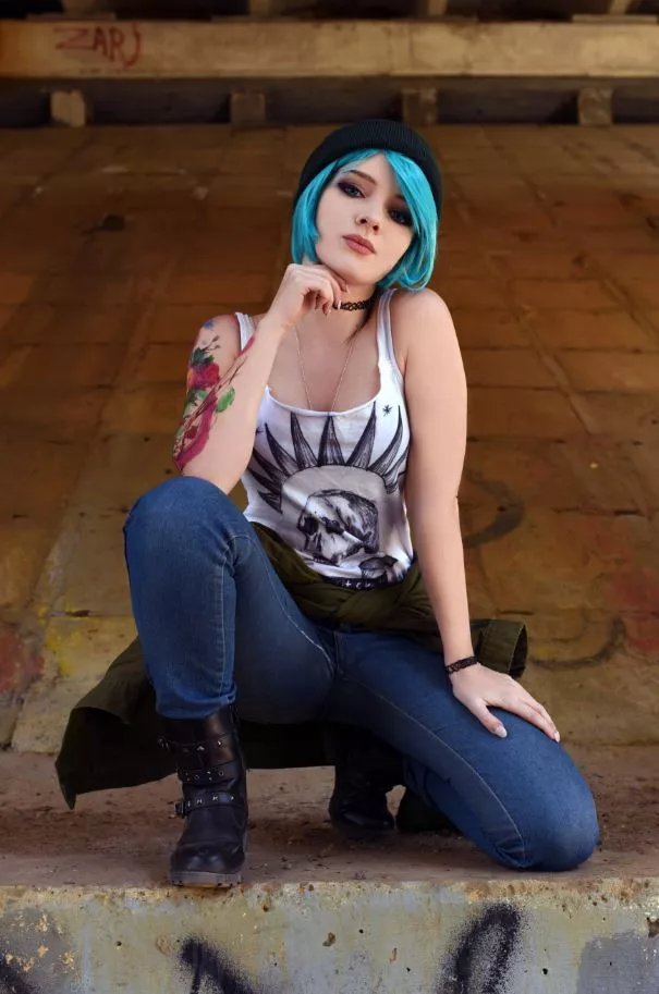Who's your fav girl in Life is Strange? I love CHloe and Max! Who's your fav girl in Life is Strange? I love CHloe and Max!