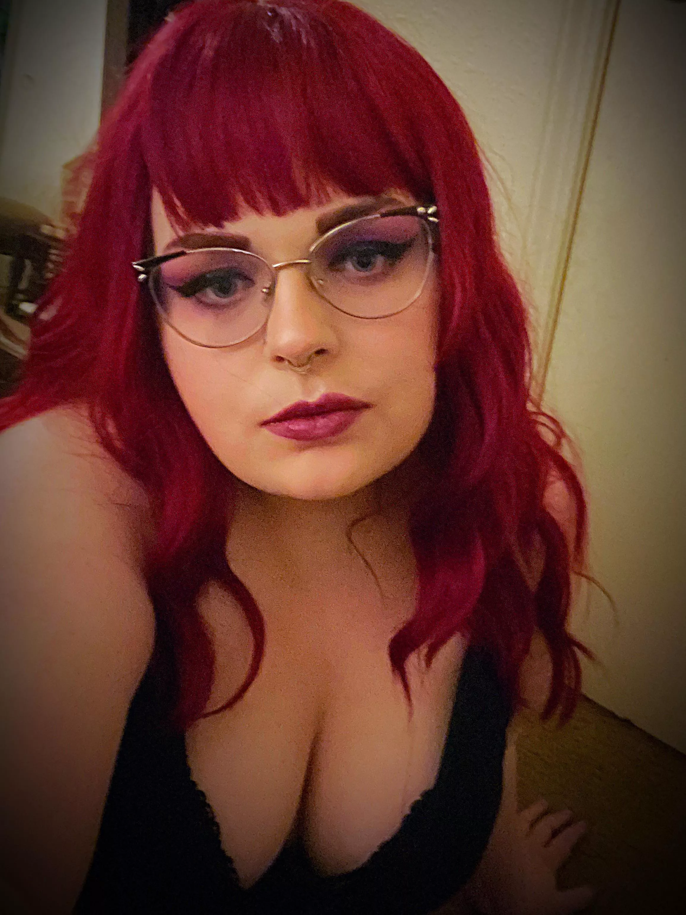 Whose face can I sit on? 👀