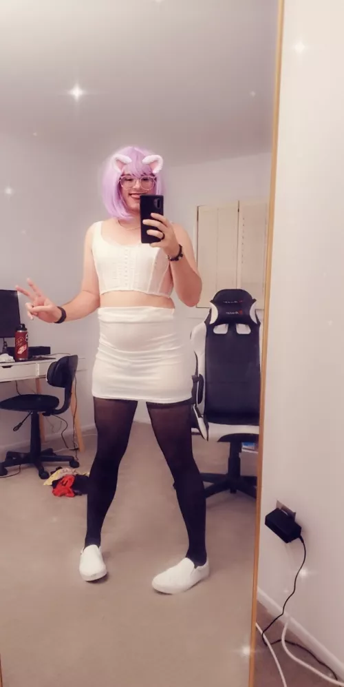 Why does it feel so good to dress like a girl 👧