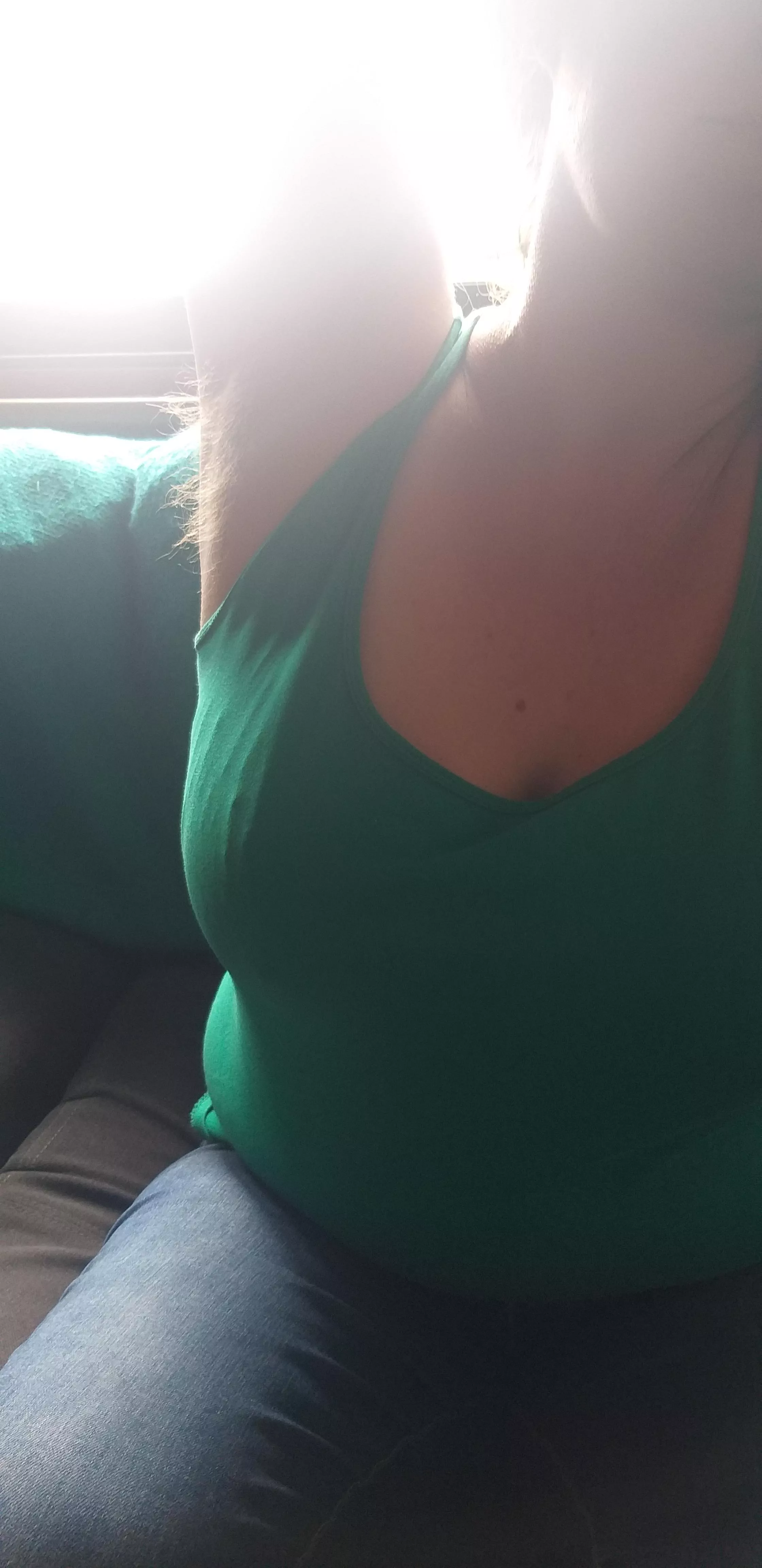 Wife's pit hairs are longer than mine!