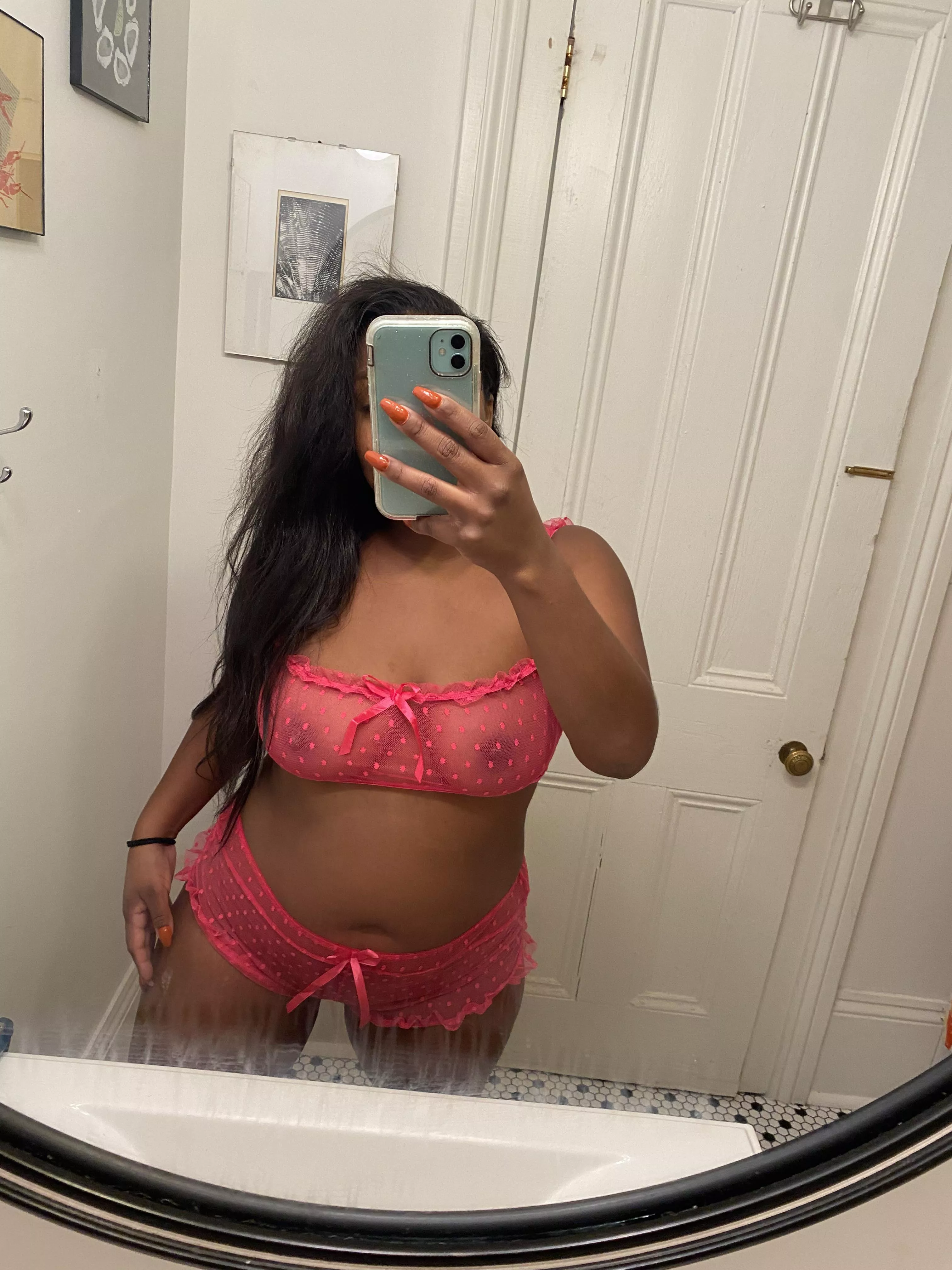 Wifey needs to get stretched by BBC again… anyone in AZ interested in stretching and giving a creampie to this ebony hotwife?