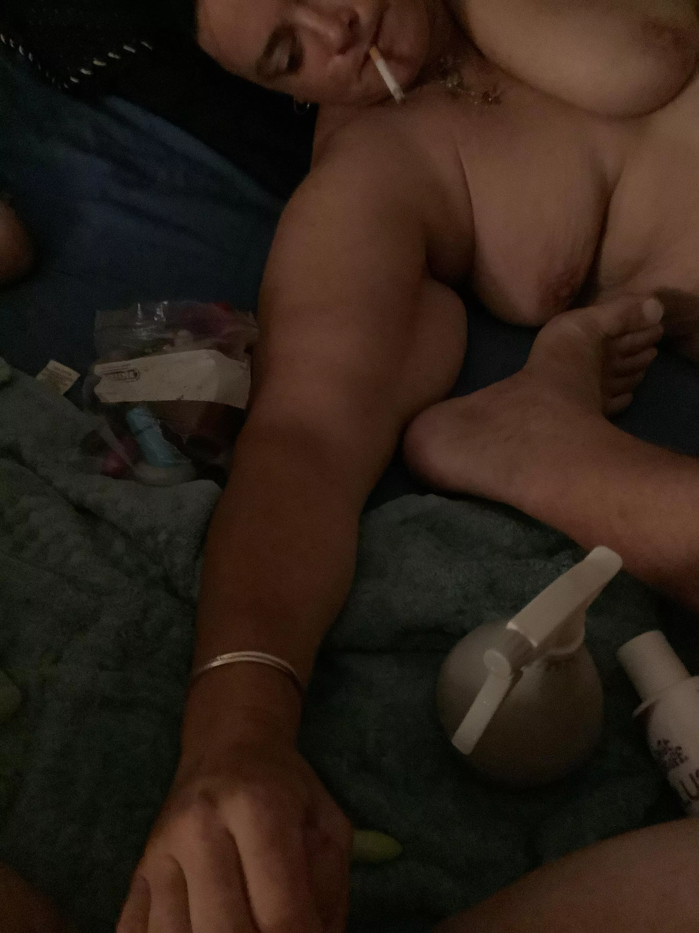 Wifey smoking and jerking me off.