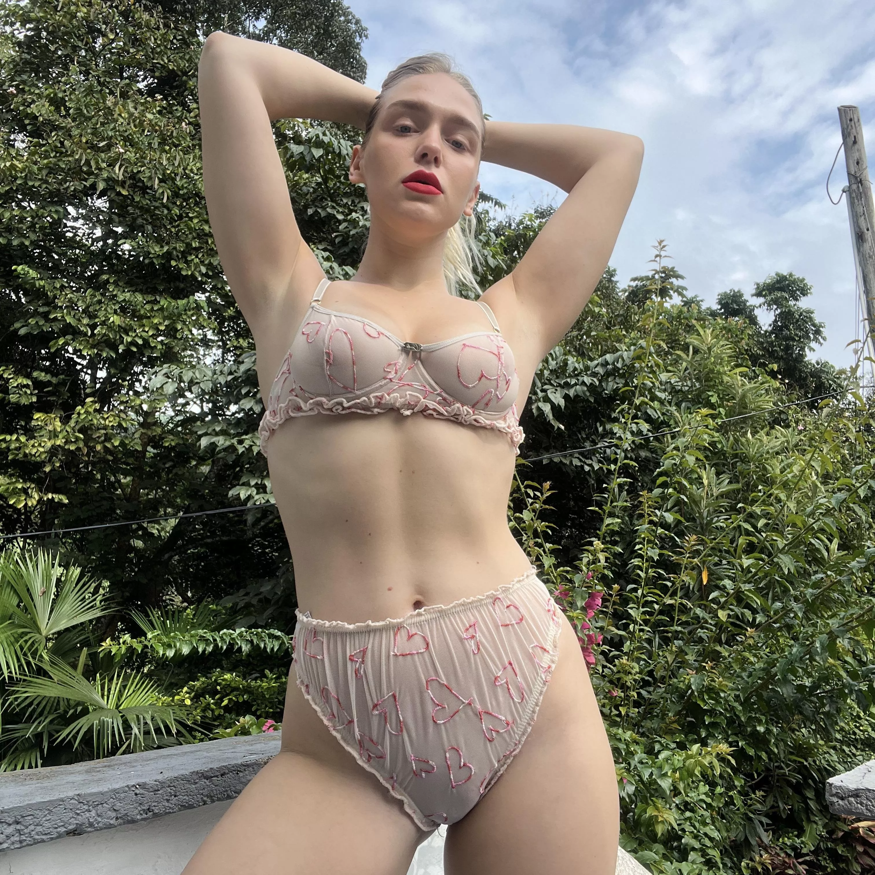 Will you be my Val… no wait armpit lover? Will you be my Val… no wait armpit lover?