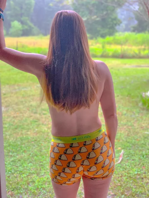 Will you cum get wet with me in the rain? š