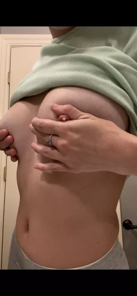 Will you help me empty them out? Donβt worry you wonβt ever go hungry π₯°