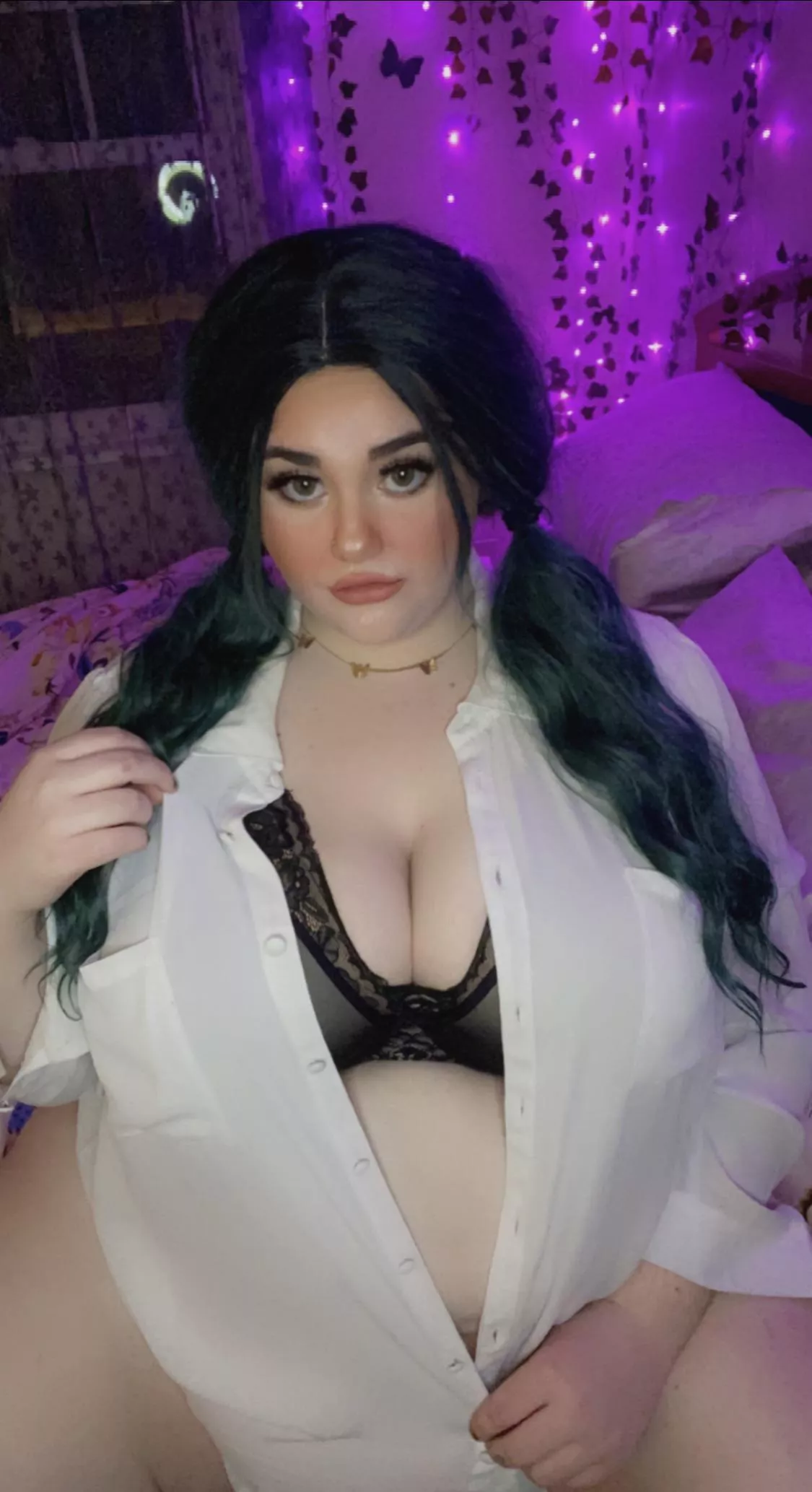 Will you help me get ready?🥰