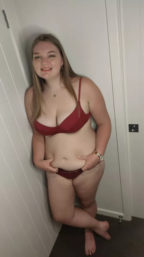 Will you help me squeeze it? 🥺