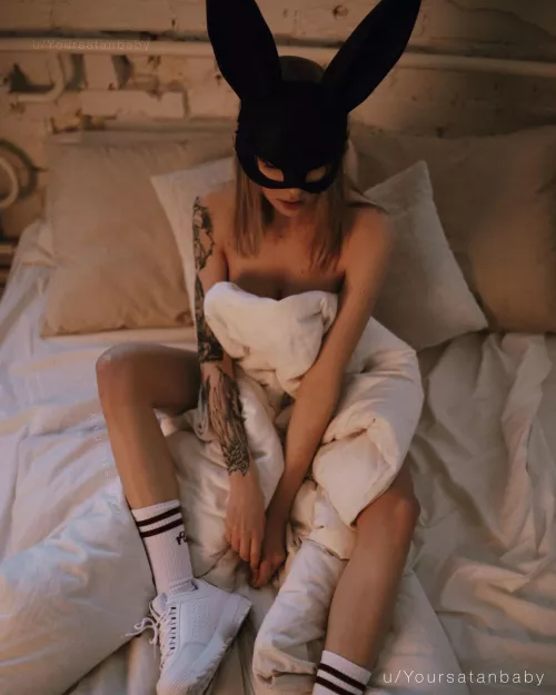 Will you lick my legs? 😈💜