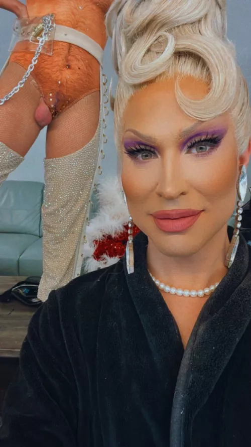 Willam’s balls on BLH’s twitter