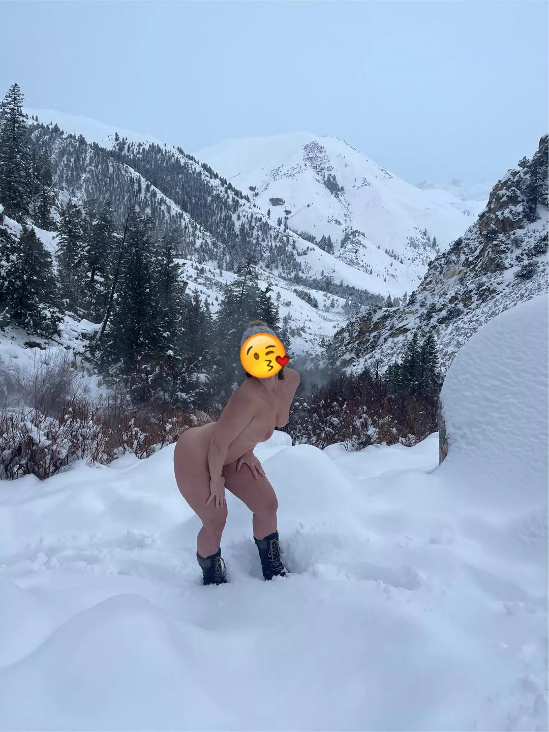 Winter Adventures Nudes By Recent Frosting