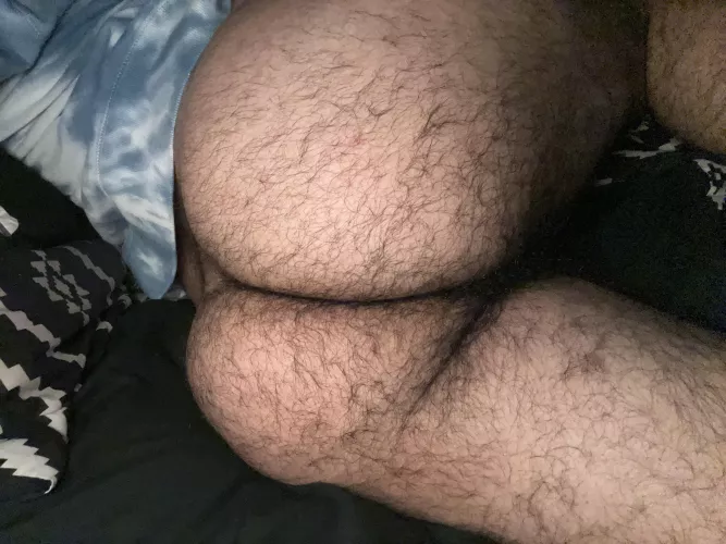 wish i had a man to use this hairy ass