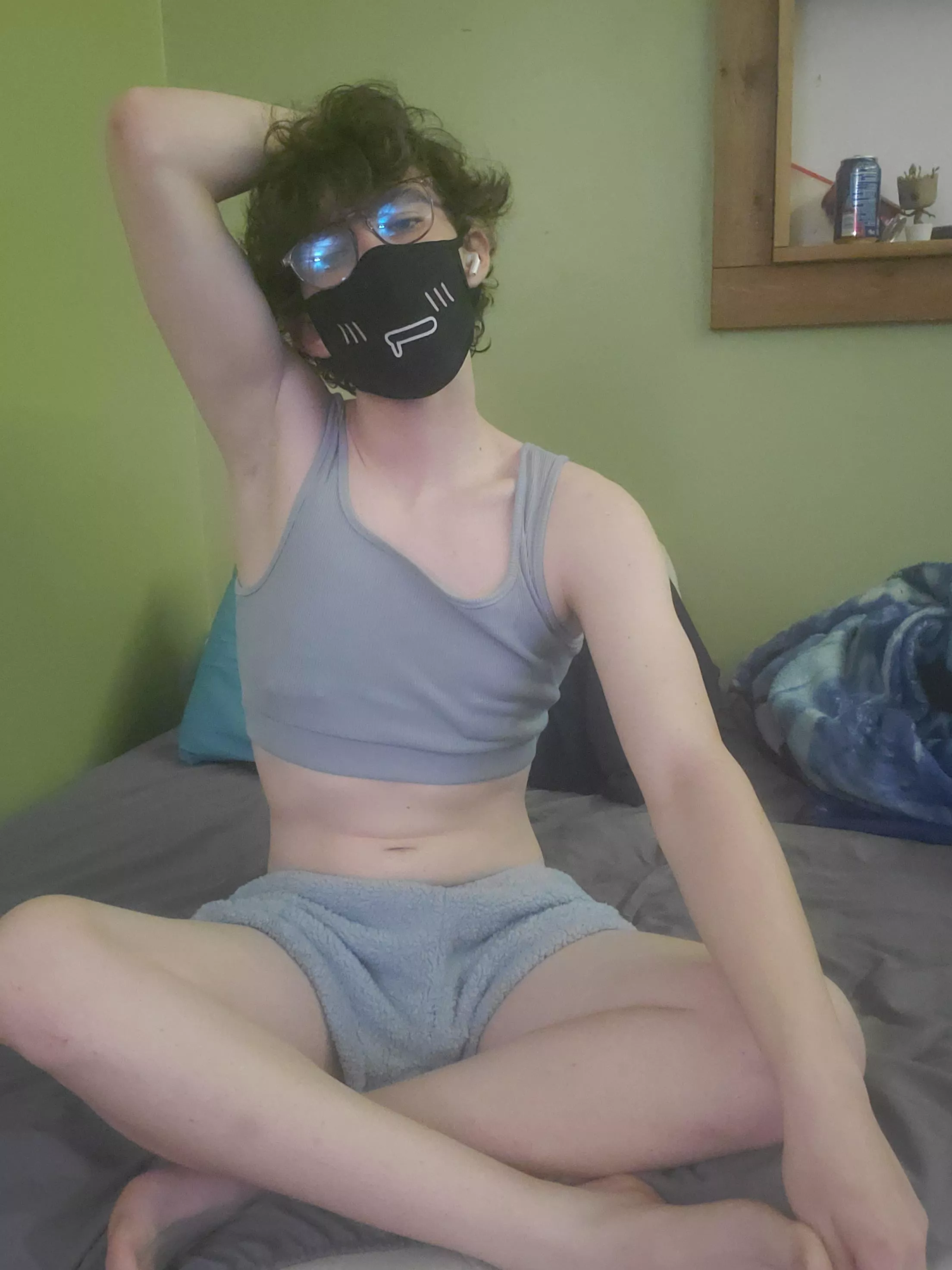 Wish I had someone to cuddle with 👉👈