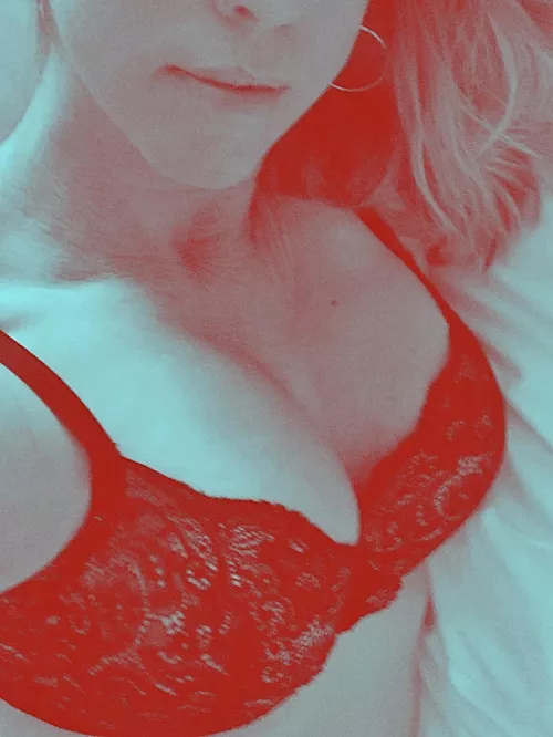 Wishing you a titillating Valentine’s Day 💋💕