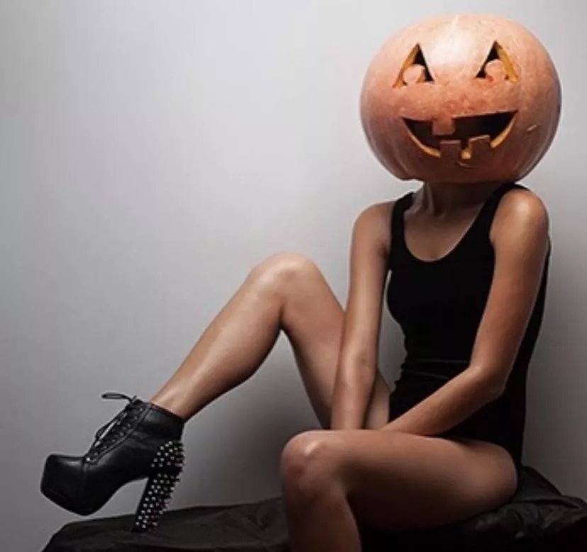 With legs like that, she can keep the pumpkin head on